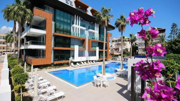Luxury Flat 2 Mins From Beach Αλάνια Εξωτερικό φωτογραφία