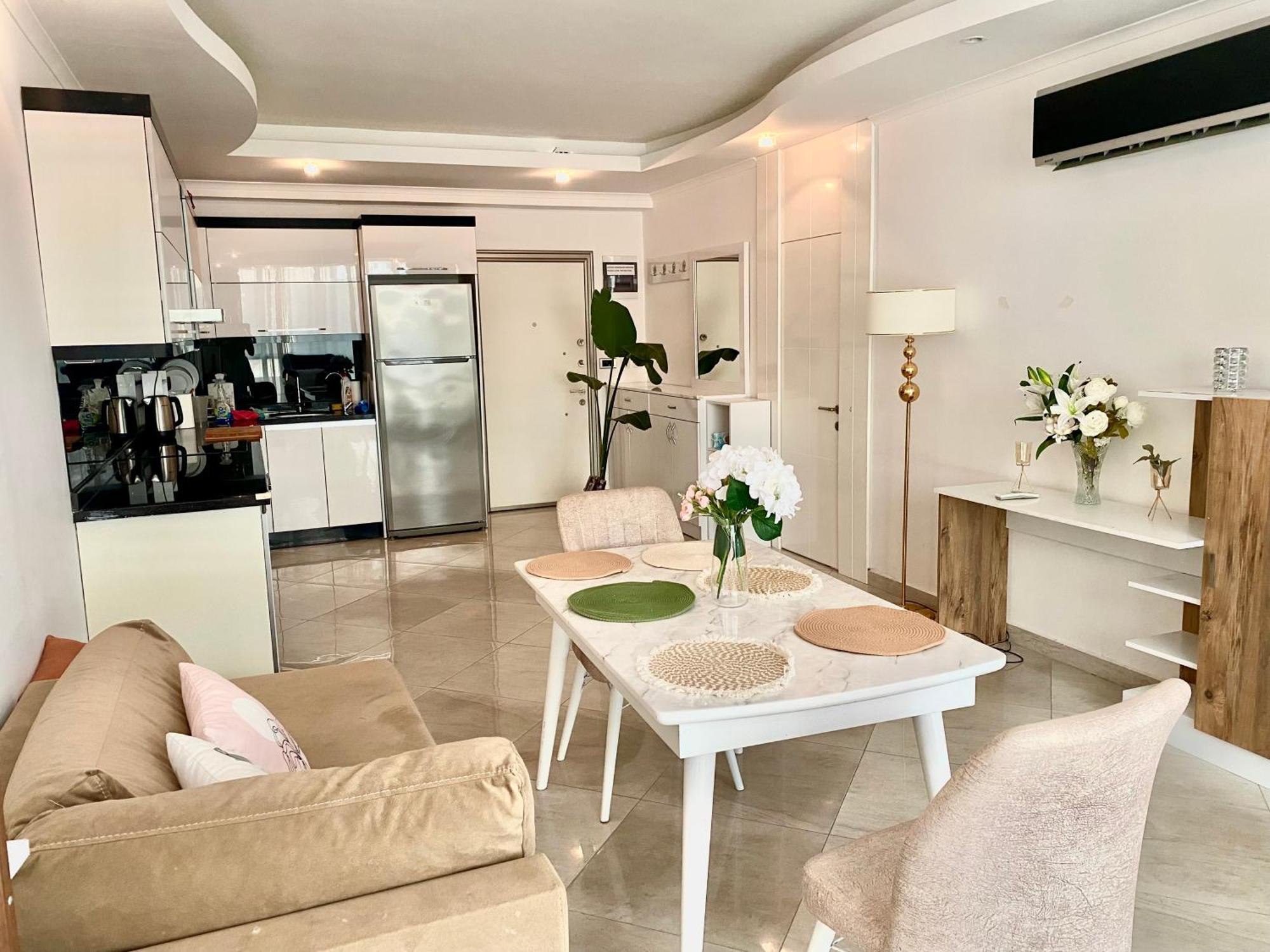 Luxury Flat 2 Mins From Beach Αλάνια Εξωτερικό φωτογραφία